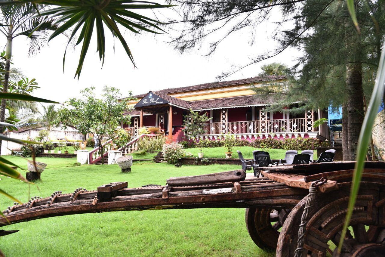 Paes Pearl Beach Villa Baga Exterior photo